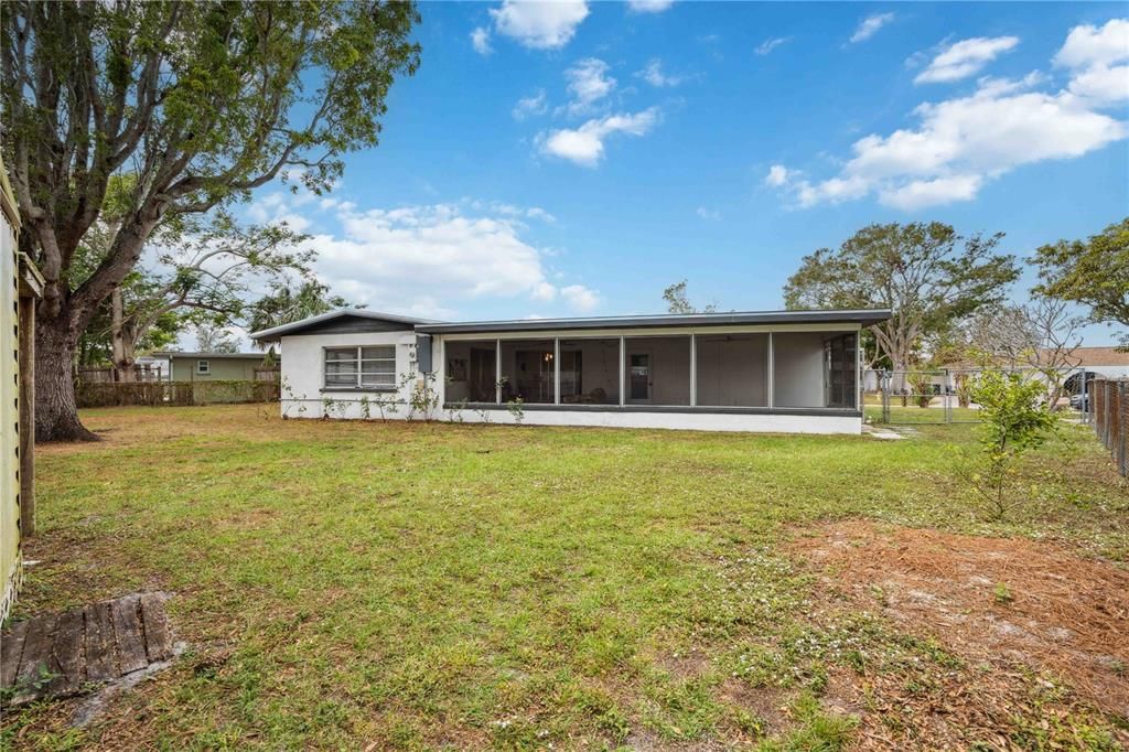 Large Fenced Back Yard