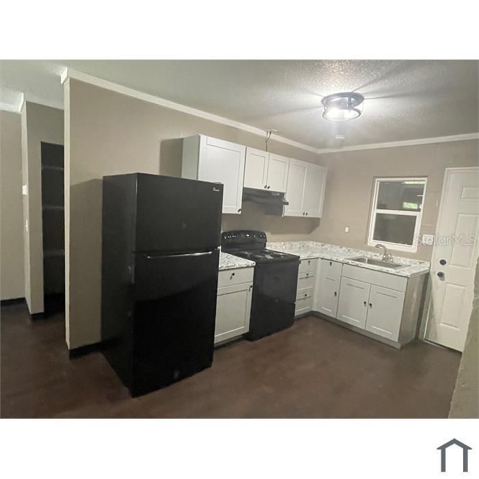 For Rent: $1,857 (2 beds, 1 baths, 1352 Square Feet)