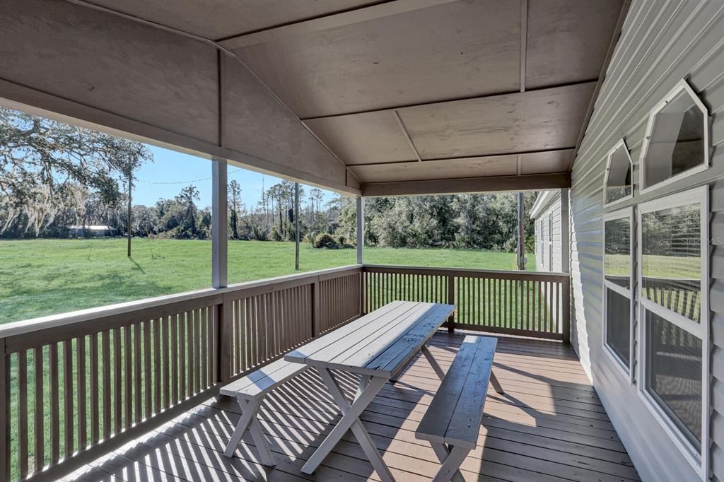 For Sale: $549,900 (4 beds, 3 baths, 2356 Square Feet)