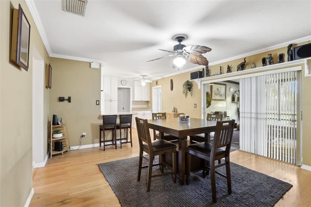 Active With Contract: $459,000 (3 beds, 2 baths, 1746 Square Feet)