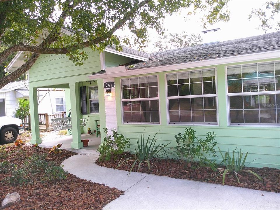 For Sale: $995,000 (4 beds, 2 baths, 1688 Square Feet)