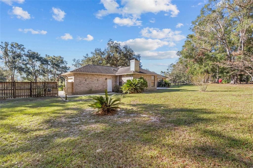 Active With Contract: $380,000 (3 beds, 2 baths, 1801 Square Feet)