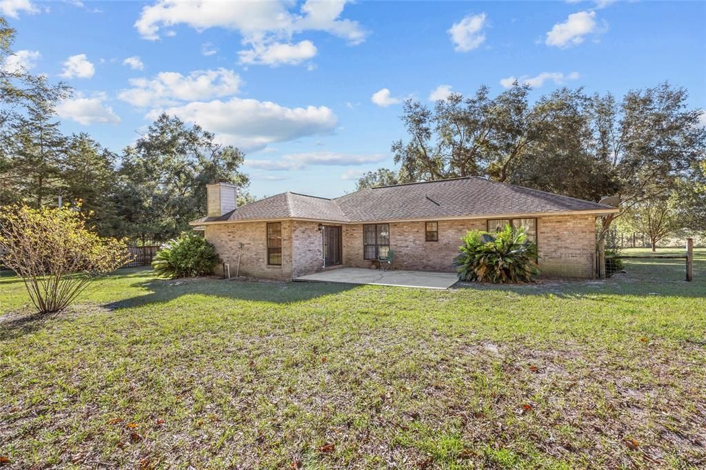 Active With Contract: $380,000 (3 beds, 2 baths, 1801 Square Feet)