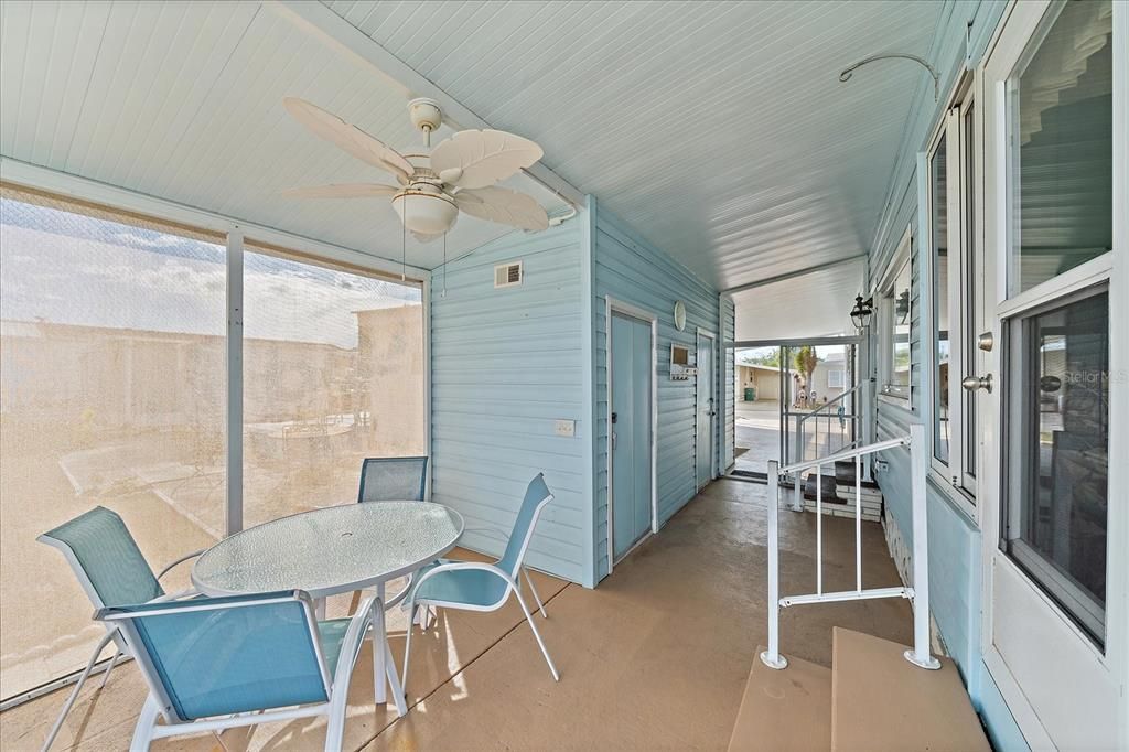 For Sale: $339,000 (2 beds, 2 baths, 1298 Square Feet)