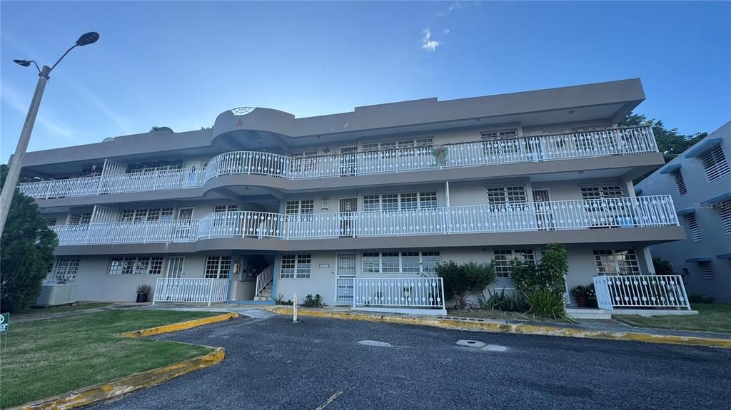 Recently Sold: $105,000 (3 beds, 1 baths, 918 Square Feet)