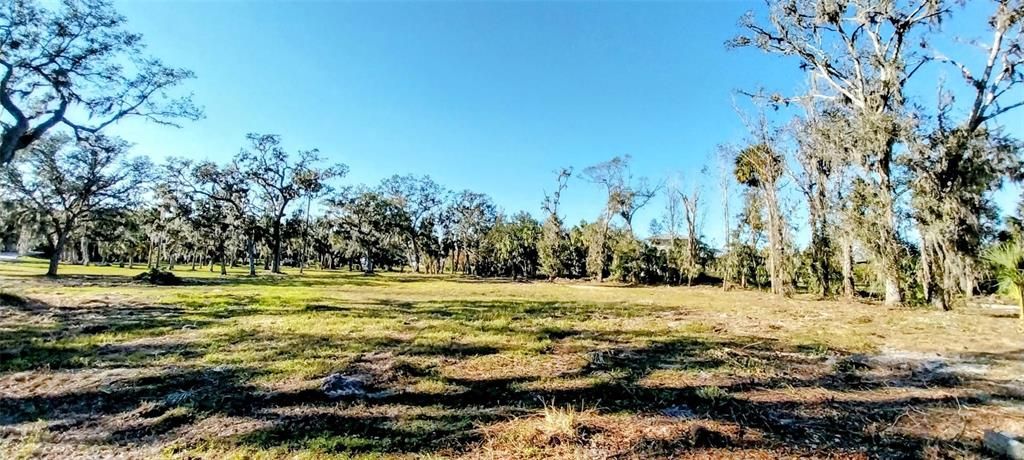 En Venta: $415,000 (3.77 acres)