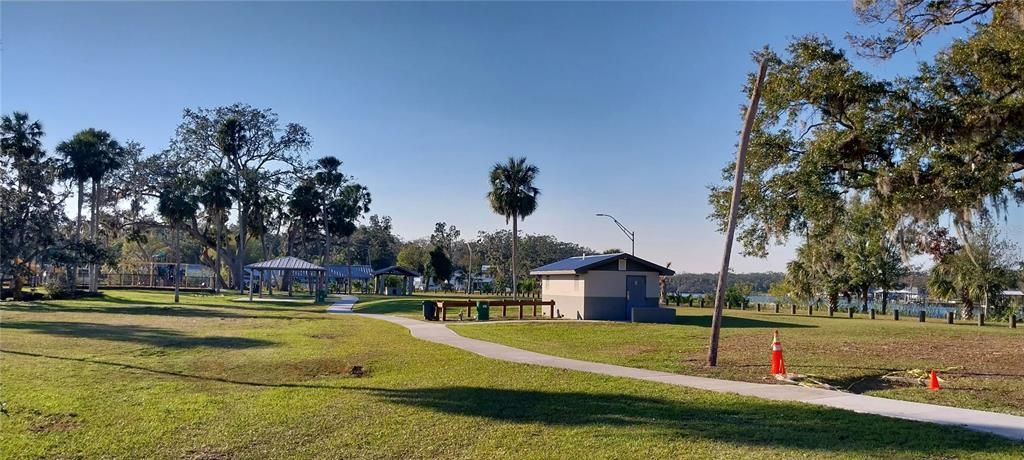 En Venta: $415,000 (3.77 acres)