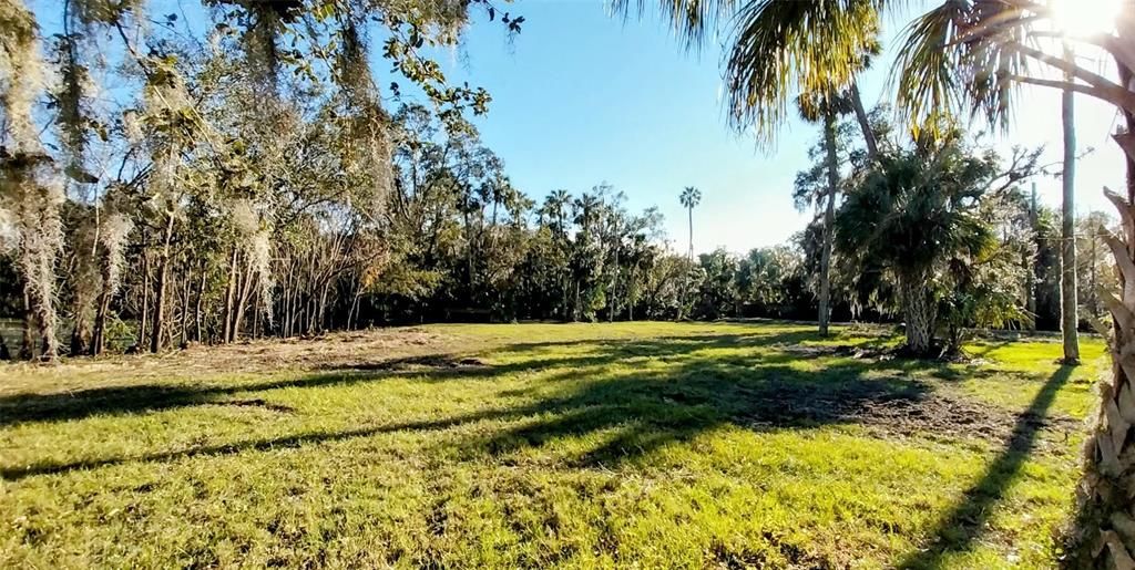 En Venta: $415,000 (3.77 acres)