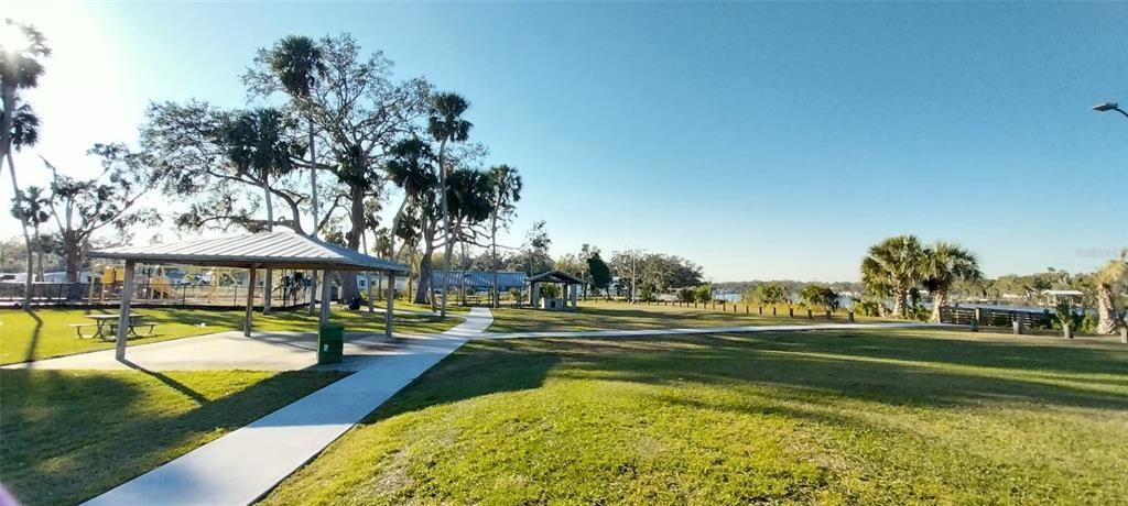 En Venta: $415,000 (3.77 acres)