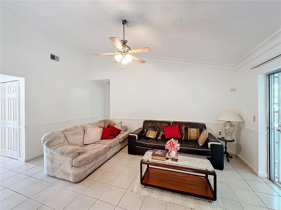 For Sale: $450,000 (3 beds, 2 baths, 1877 Square Feet)