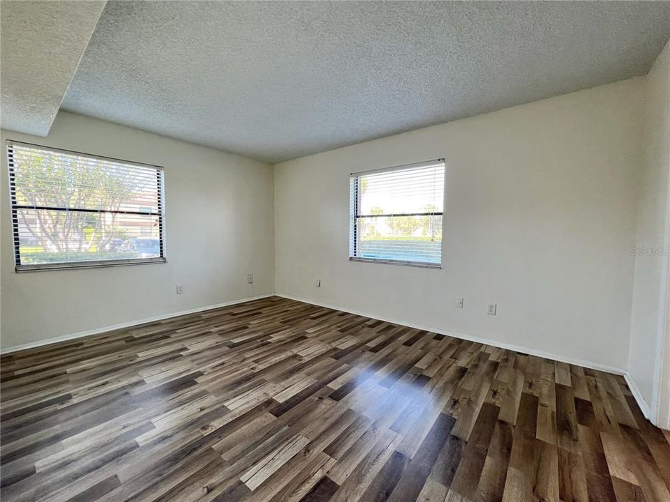 For Rent: $1,650 (2 beds, 2 baths, 914 Square Feet)