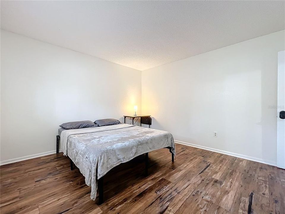 For Rent: $2,090 (3 beds, 2 baths, 1310 Square Feet)