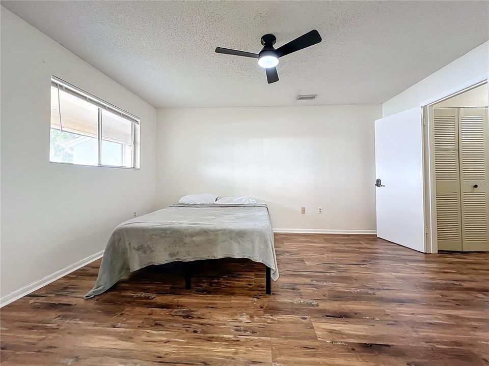 For Rent: $2,090 (3 beds, 2 baths, 1310 Square Feet)