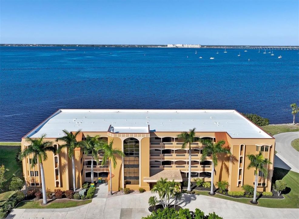 LAVISTA CONDOMINIUMS 1601 Park Beach Cir