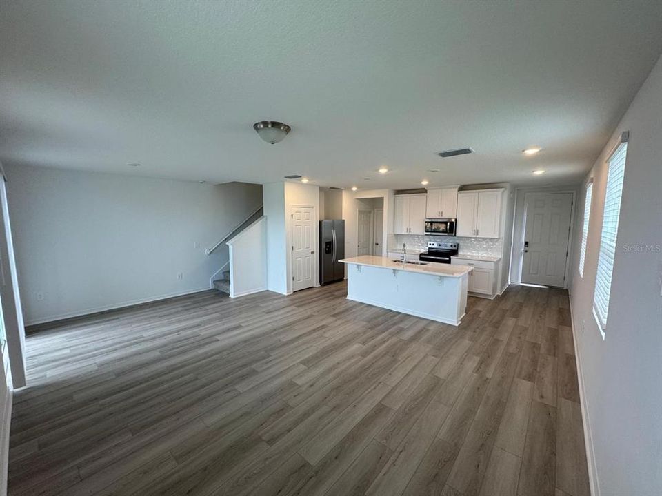 For Rent: $2,230 (3 beds, 2 baths, 1566 Square Feet)