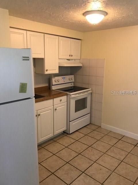 For Rent: $1,395 (2 beds, 1 baths, 800 Square Feet)