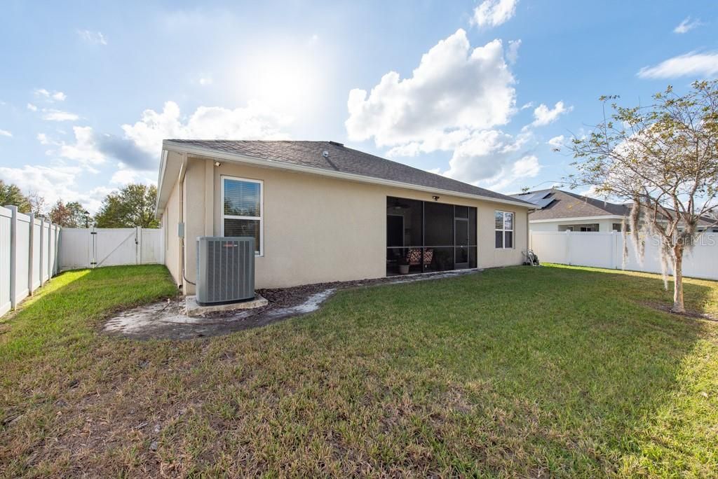 For Sale: $450,000 (3 beds, 2 baths, 2106 Square Feet)