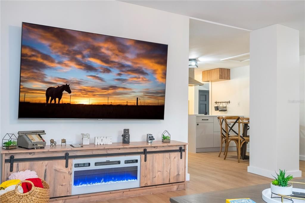 Livingroom with wall mounted tv