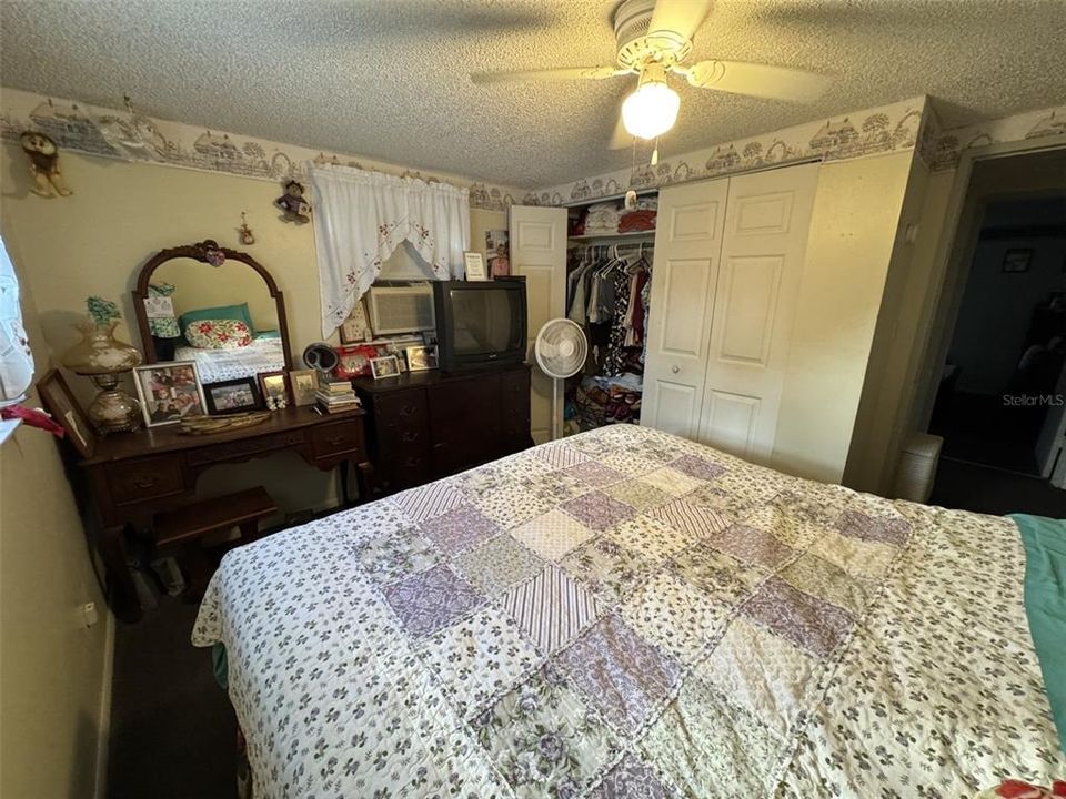 For Sale: $189,900 (2 beds, 2 baths, 1014 Square Feet)