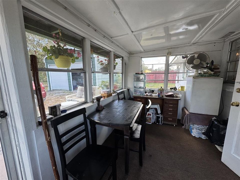 For Sale: $189,900 (2 beds, 2 baths, 1014 Square Feet)