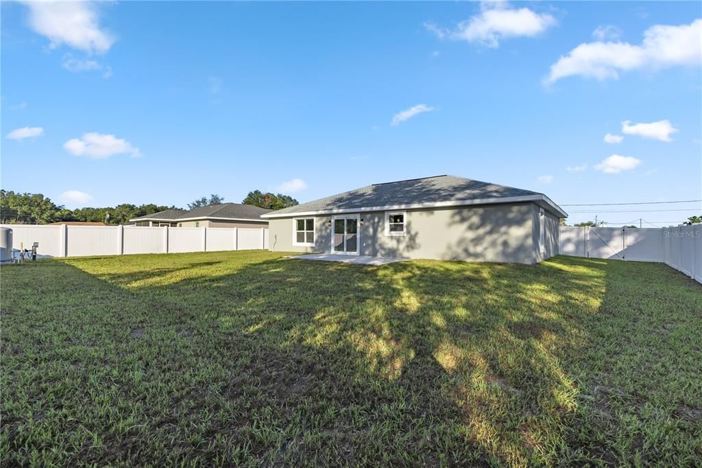 For Sale: $296,000 (3 beds, 2 baths, 1468 Square Feet)