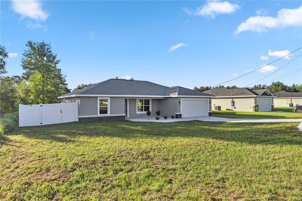 For Sale: $296,000 (3 beds, 2 baths, 1468 Square Feet)