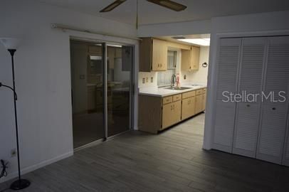 For Rent: $2,200 (2 beds, 2 baths, 1295 Square Feet)