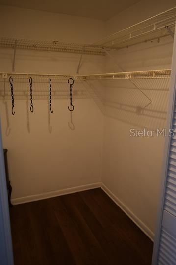 For Rent: $2,200 (2 beds, 2 baths, 1295 Square Feet)