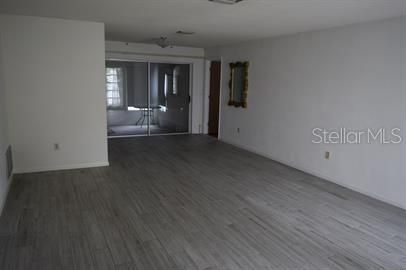 For Rent: $2,200 (2 beds, 2 baths, 1295 Square Feet)