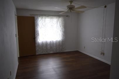 For Rent: $2,200 (2 beds, 2 baths, 1295 Square Feet)