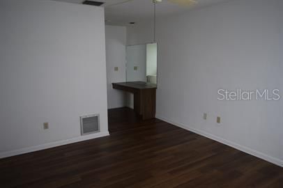 For Rent: $2,200 (2 beds, 2 baths, 1295 Square Feet)