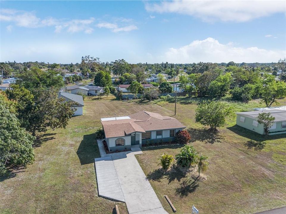 For Sale: $265,000 (3 beds, 2 baths, 1212 Square Feet)