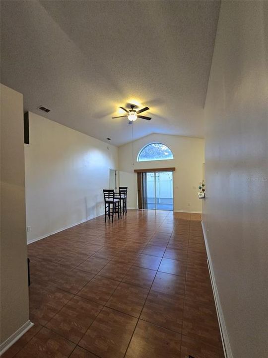 For Rent: $2,300 (3 beds, 2 baths, 1240 Square Feet)