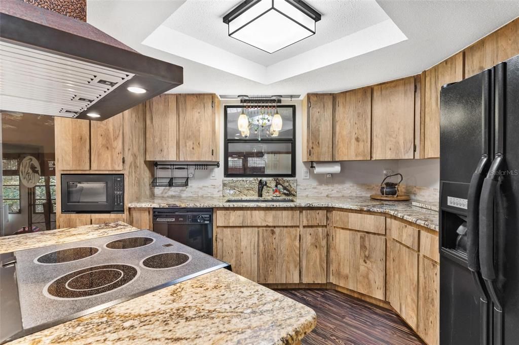 Kitchen with plenty of cabinet space