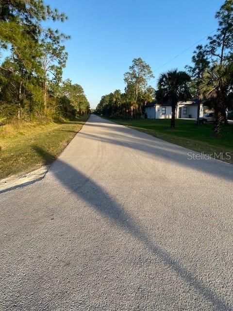 На продажу: $250,000 (2.27 acres)