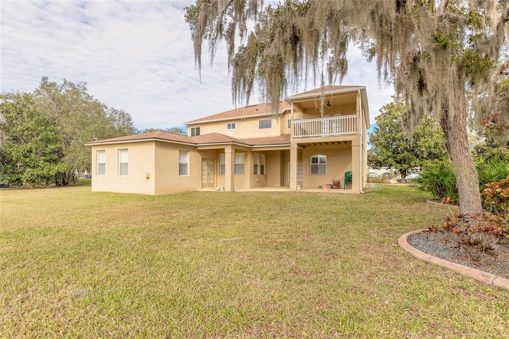 For Sale: $599,000 (4 beds, 2 baths, 3216 Square Feet)