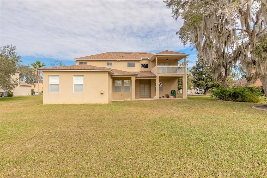 For Sale: $599,000 (4 beds, 2 baths, 3216 Square Feet)