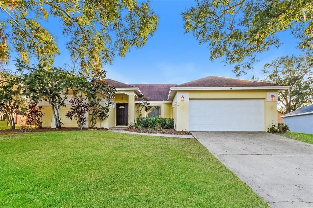 For Sale: $471,000 (3 beds, 2 baths, 1931 Square Feet)