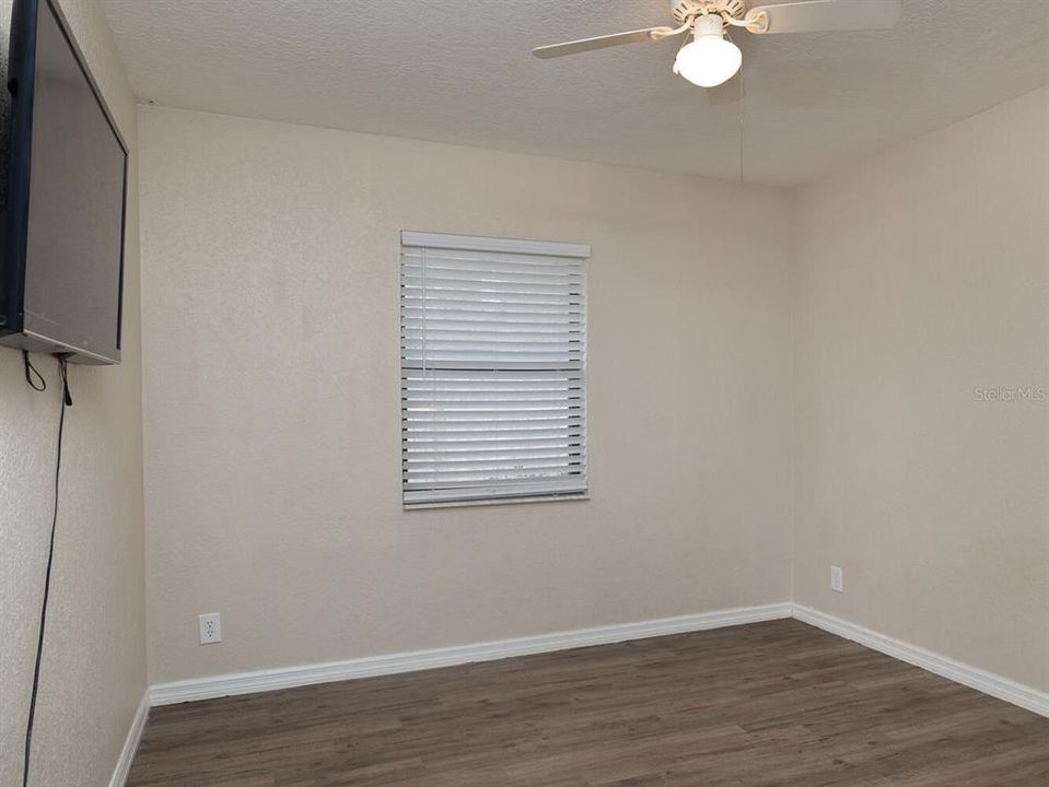 For Sale: $250,000 (3 beds, 2 baths, 1688 Square Feet)