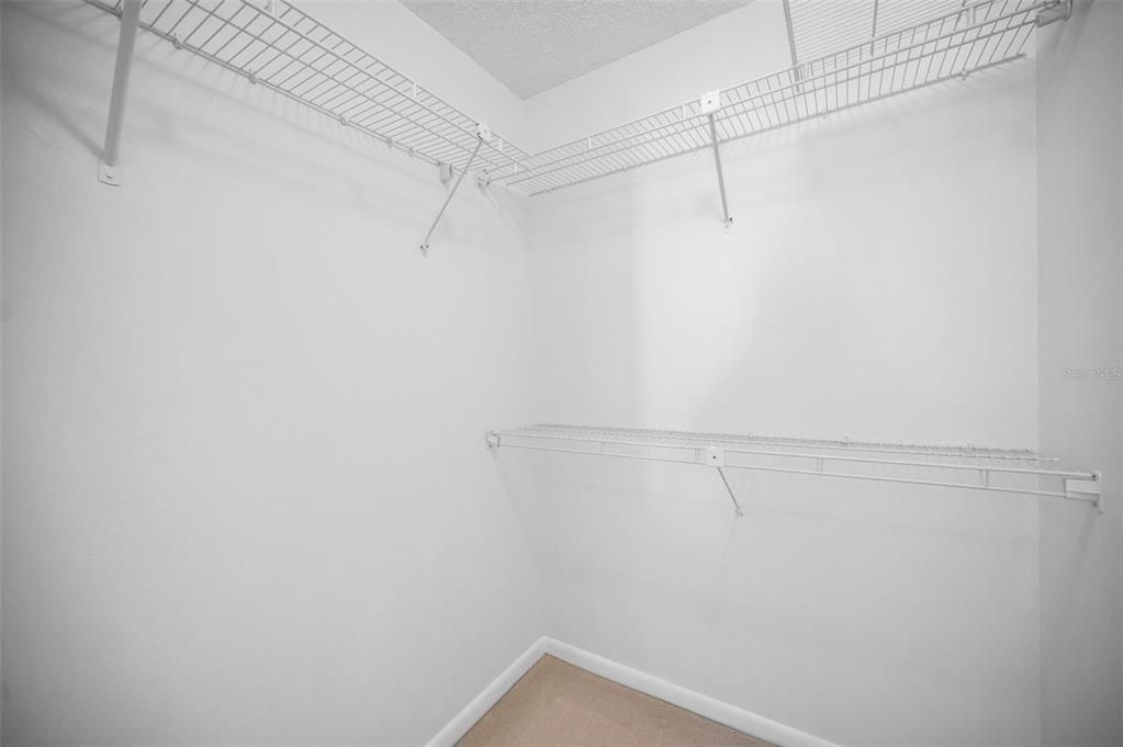 Active With Contract: $2,200 (2 beds, 2 baths, 1280 Square Feet)