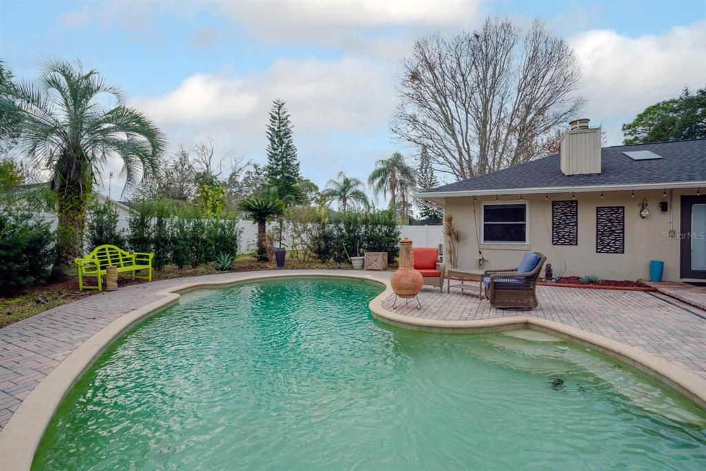 Beautiful Oversized Pool