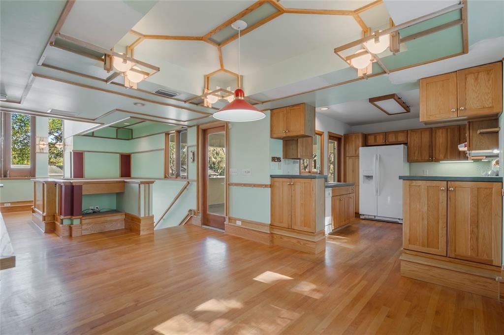 Dining nook & kitchen