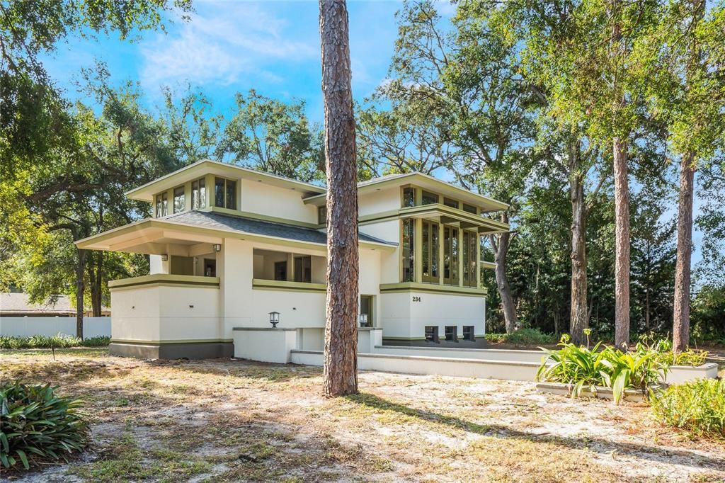 For Sale: $400,000 (3 beds, 2 baths, 1779 Square Feet)