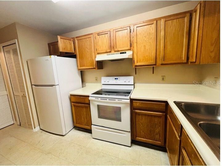 For Rent: $1,550 (2 beds, 2 baths, 978 Square Feet)