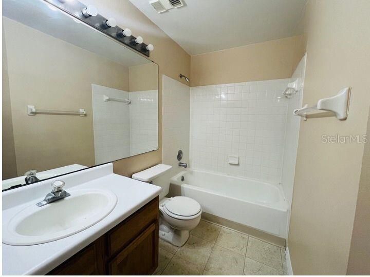 For Rent: $1,550 (2 beds, 2 baths, 978 Square Feet)