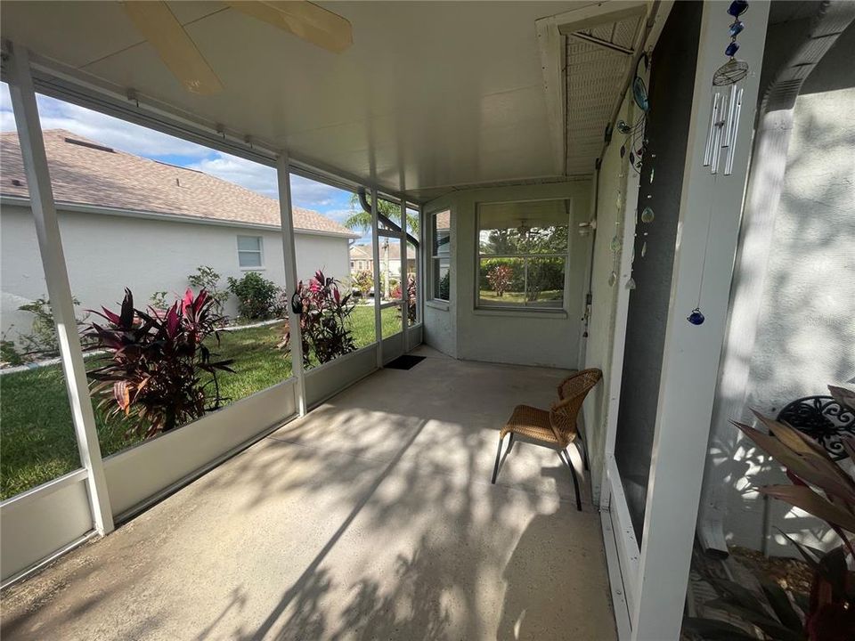 For Sale: $349,000 (2 beds, 2 baths, 1984 Square Feet)