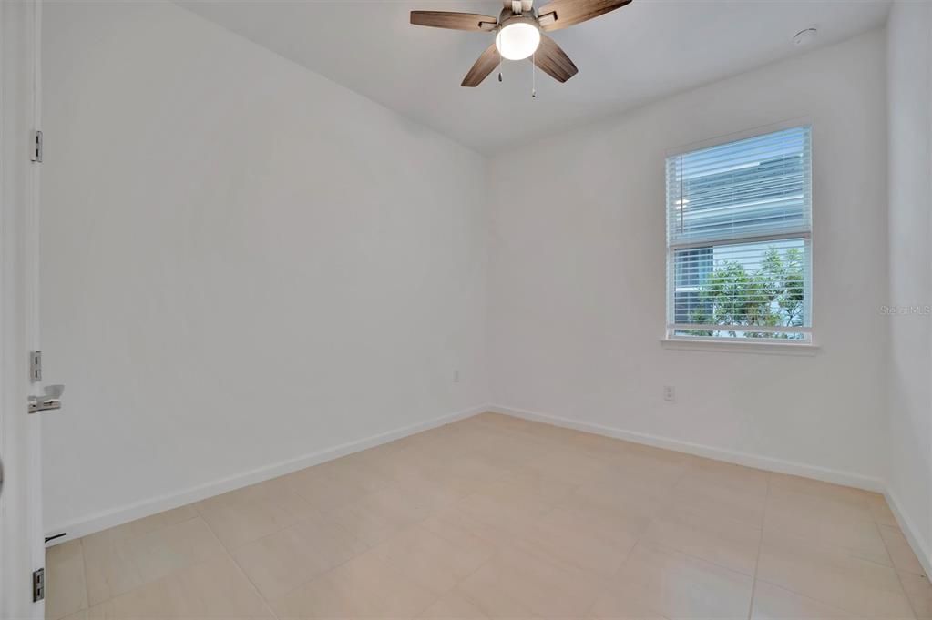 For Sale: $637,000 (2 beds, 2 baths, 1405 Square Feet)