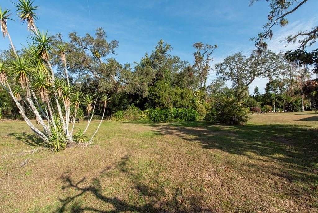 En Venta: $120,000 (0.32 acres)