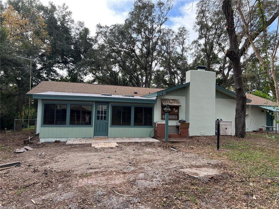 For Sale: $429,000 (3 beds, 2 baths, 1990 Square Feet)