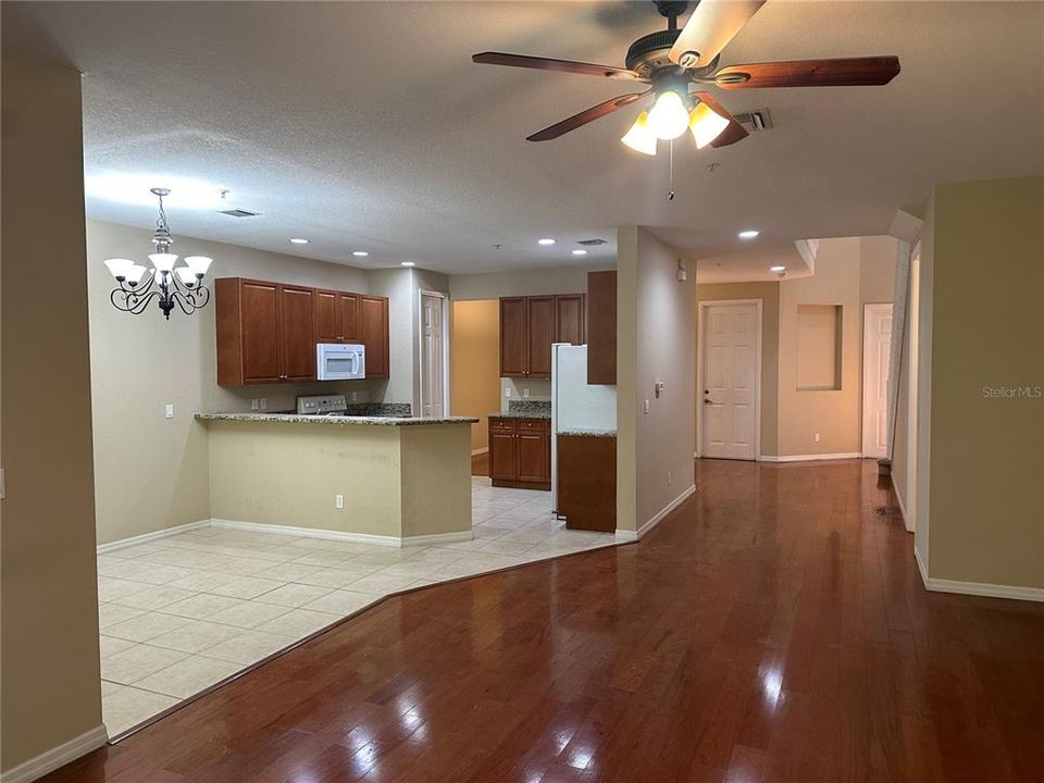 For Sale: $445,000 (3 beds, 2 baths, 2334 Square Feet)